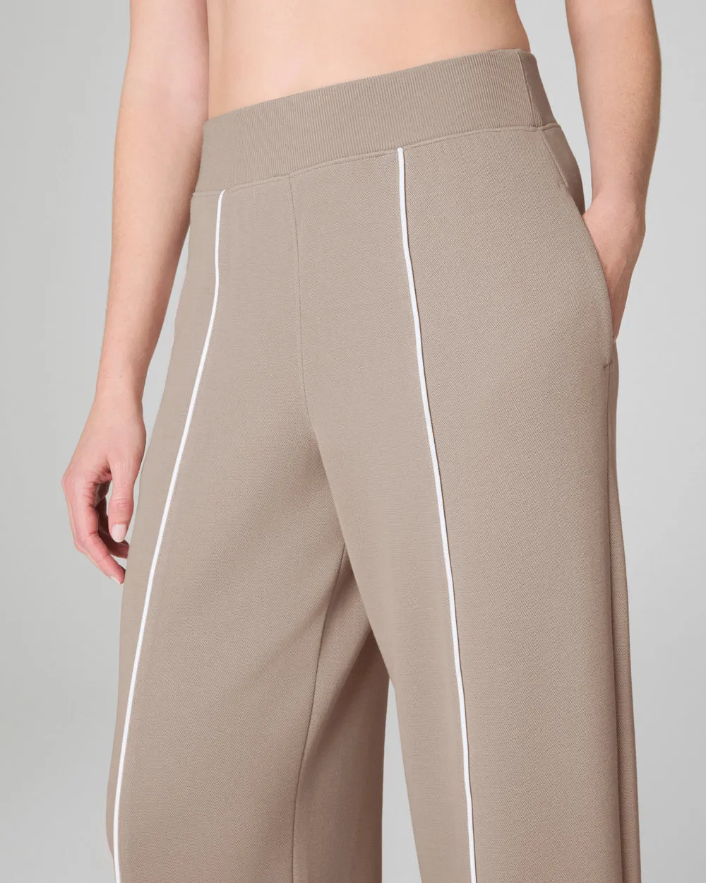 AirEssentials Pique Straight Leg Pant - Ashwood