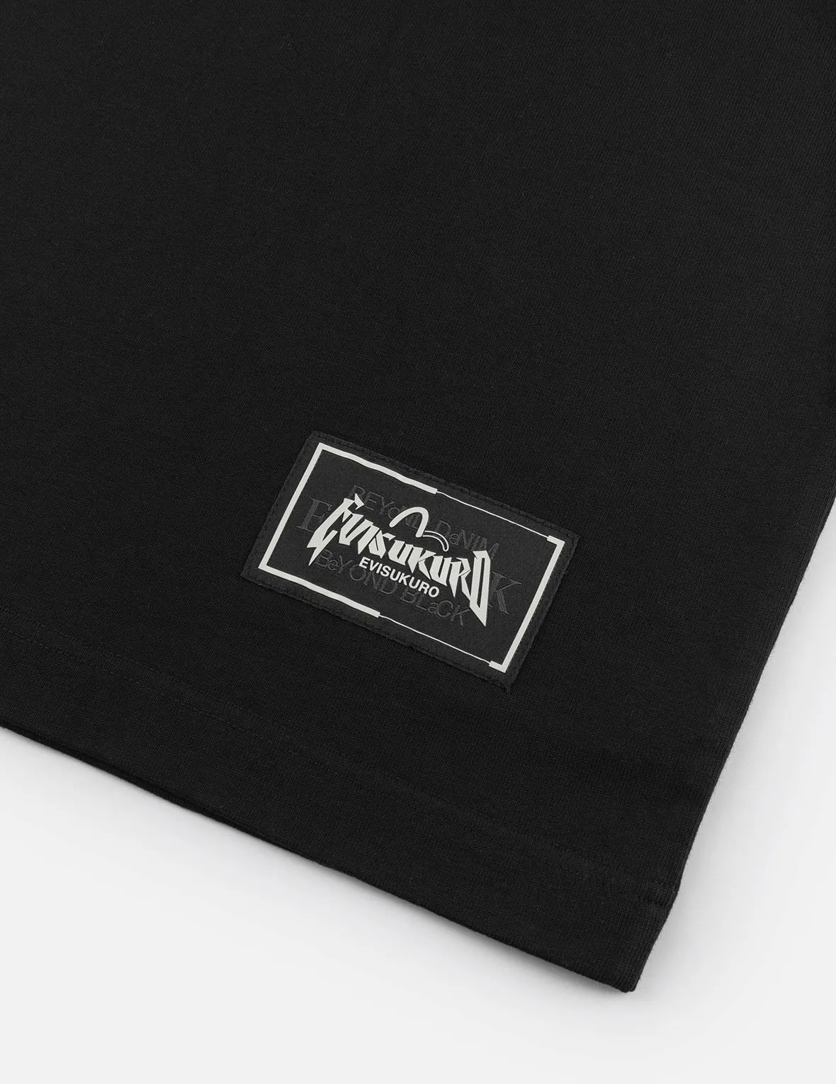 SPRING/ SUMMER COLLECTION 2025 Kamon Print and Embroidery Oversized T-shirt