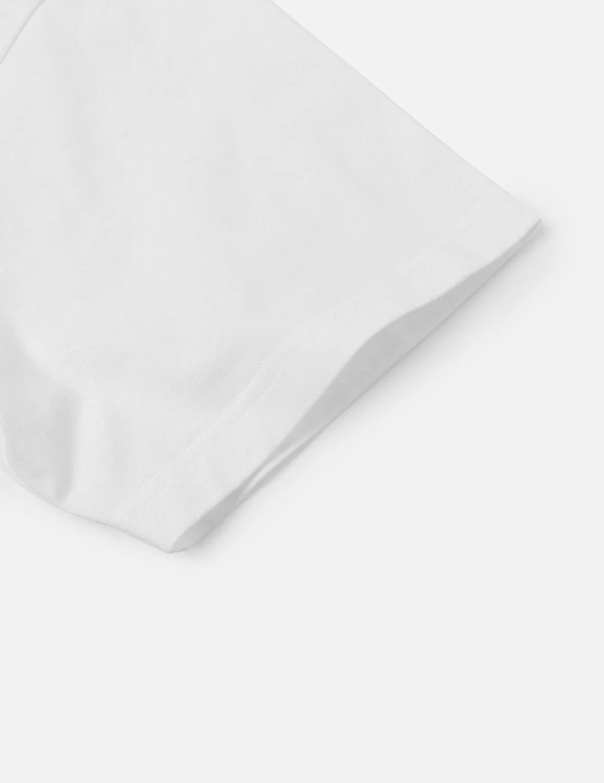 SPRING/ SUMMER COLLECTION 2025 Multi-Pocket and Multi-Print Detail Relax Fit T-Shirt