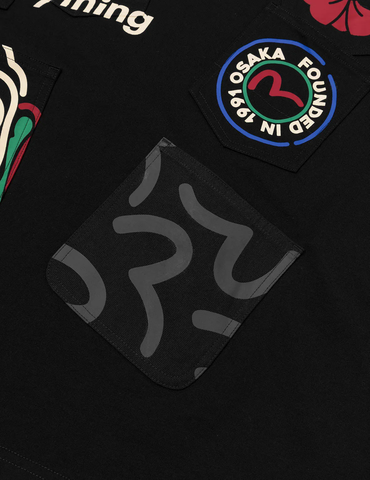 SPRING/ SUMMER COLLECTION 2025 Multi-Pocket and Multi-Print Detail Relax Fit T-Shirt